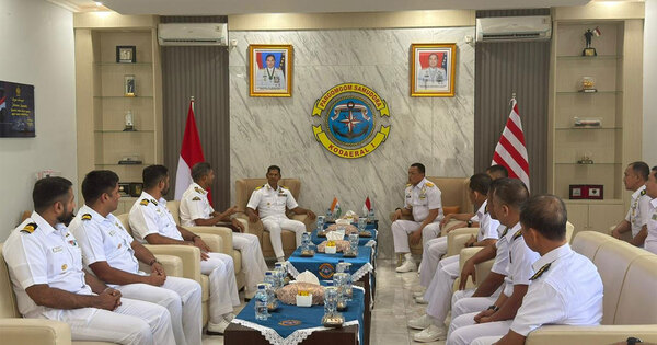 MAHASAGAR : Indian Navy first training squadron strengthens ties during Indonesia Port visit