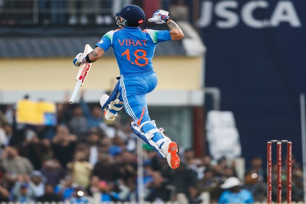 Kohli inches towards ODI no.1; 32 rating points behind Rohit