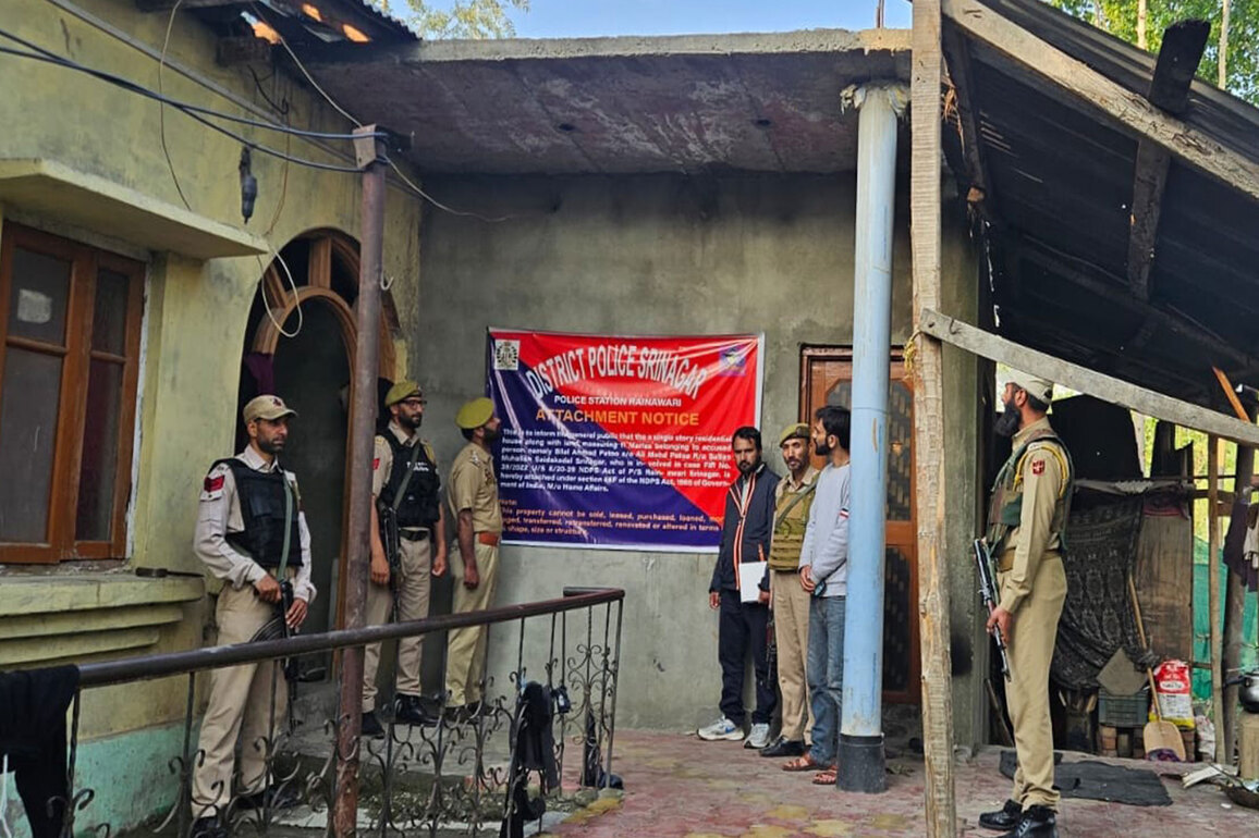 Srinagar Police cracks down: Rs 1.5 crore assets of drug peddler attached