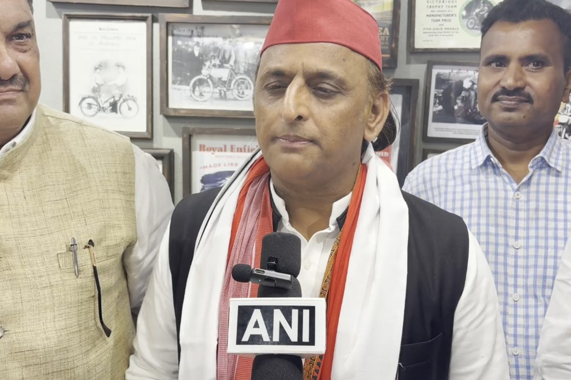 UP: Akhilesh Yadav accuses BJP govt of corruption in dairy sector, seeks 'white paper' on Parag milk plants