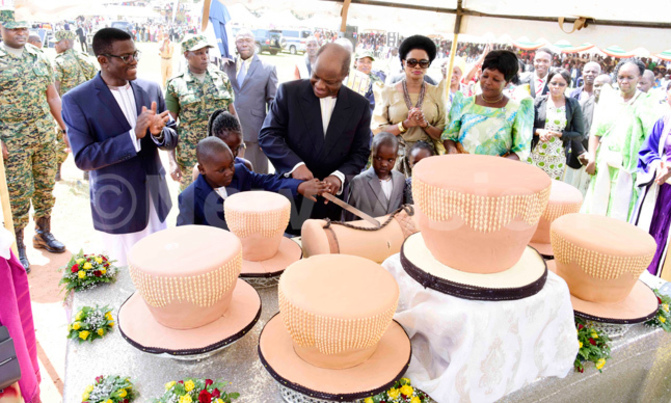 Kabaka hails KCCA on city facelift Kabaka hails KCCA on city facelift