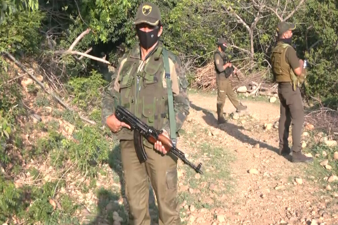 JK Police conducts combing operation in Jammu ahead of Amarnath Yatra
