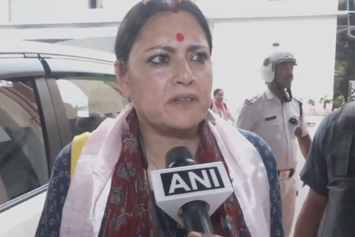 "She should be booked, arrested": West Bengal Minister Agnimitra Paul on CID arrival at Mamata Banerjee's residence