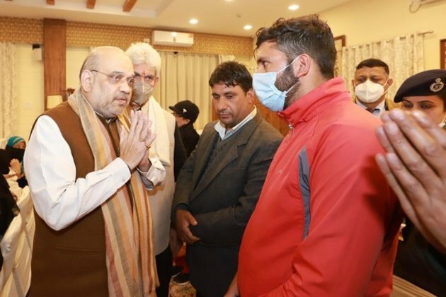 Amit Shah meets families of soldiers, civilians killed in recent terror attacks in J-K