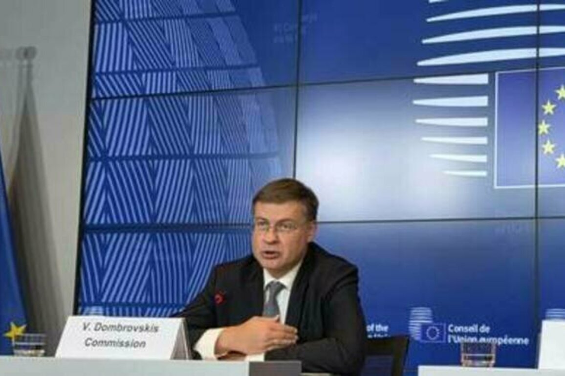 EU prepares to offer Ukraine Russia's frozen billions