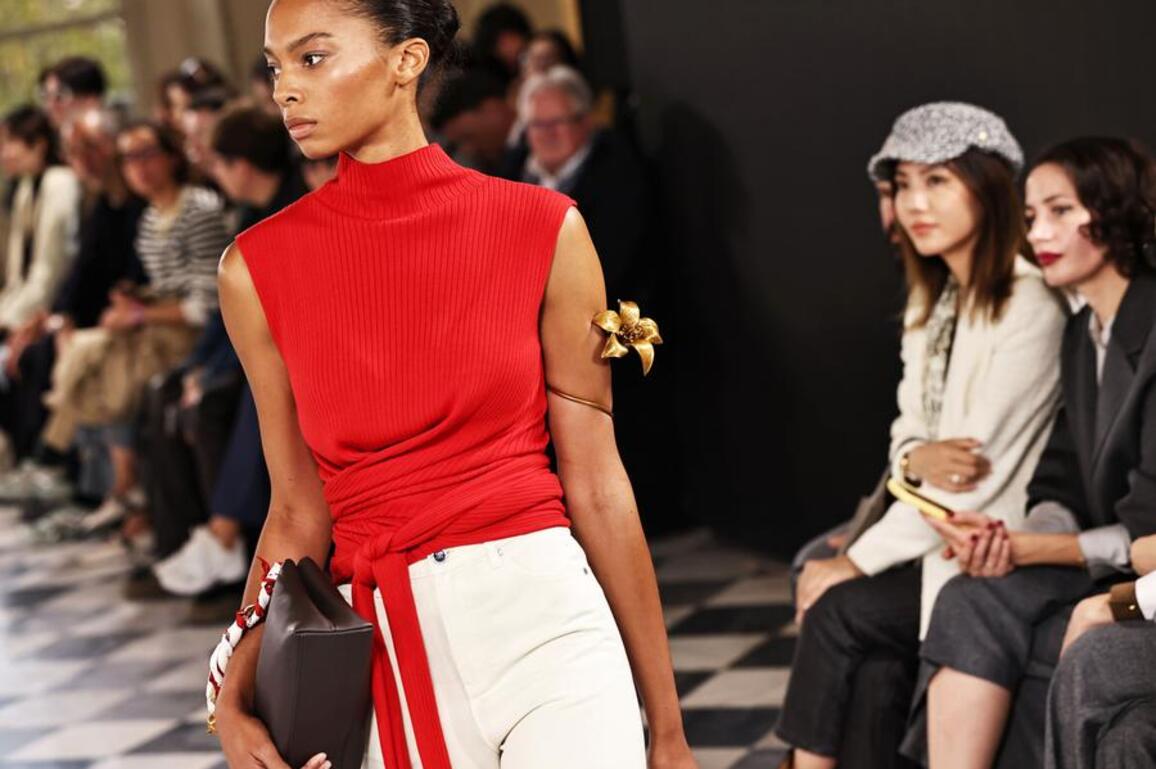 Chinese labels showcased at Paris Fashion Week