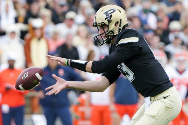 Minnesota attempts to bounce back against Purdue
