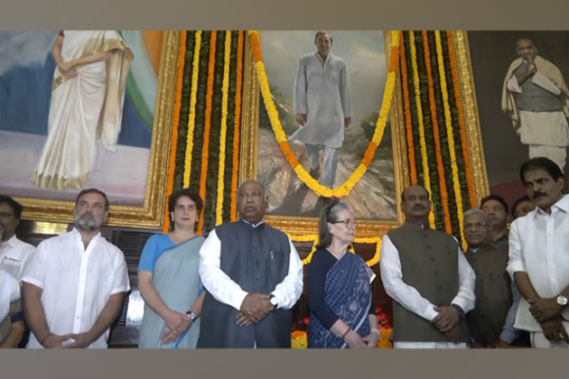 Congress leaders pay tributes to Rajiv Gandhi on birth anniversary