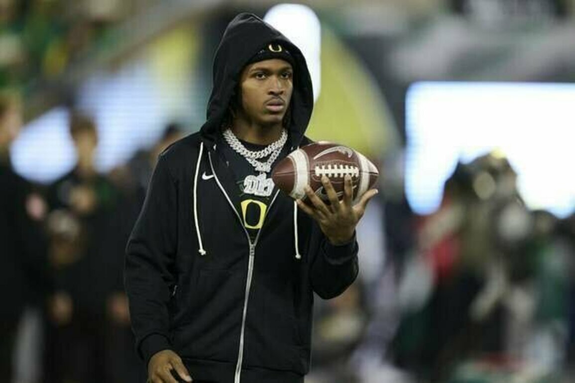 No. 7 Oregon looking to add firepower in showdown vs. No. 15 USC