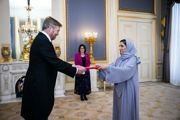 UAE Ambassador presents credentials to King of Netherlands