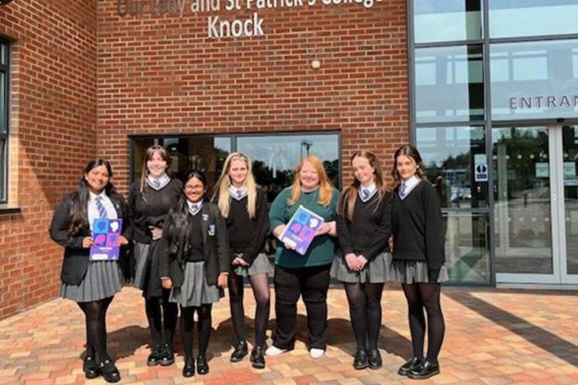 Justice Minister Praises Student-Led Initiative Tackling Misogyny In Schools   05-06-2025