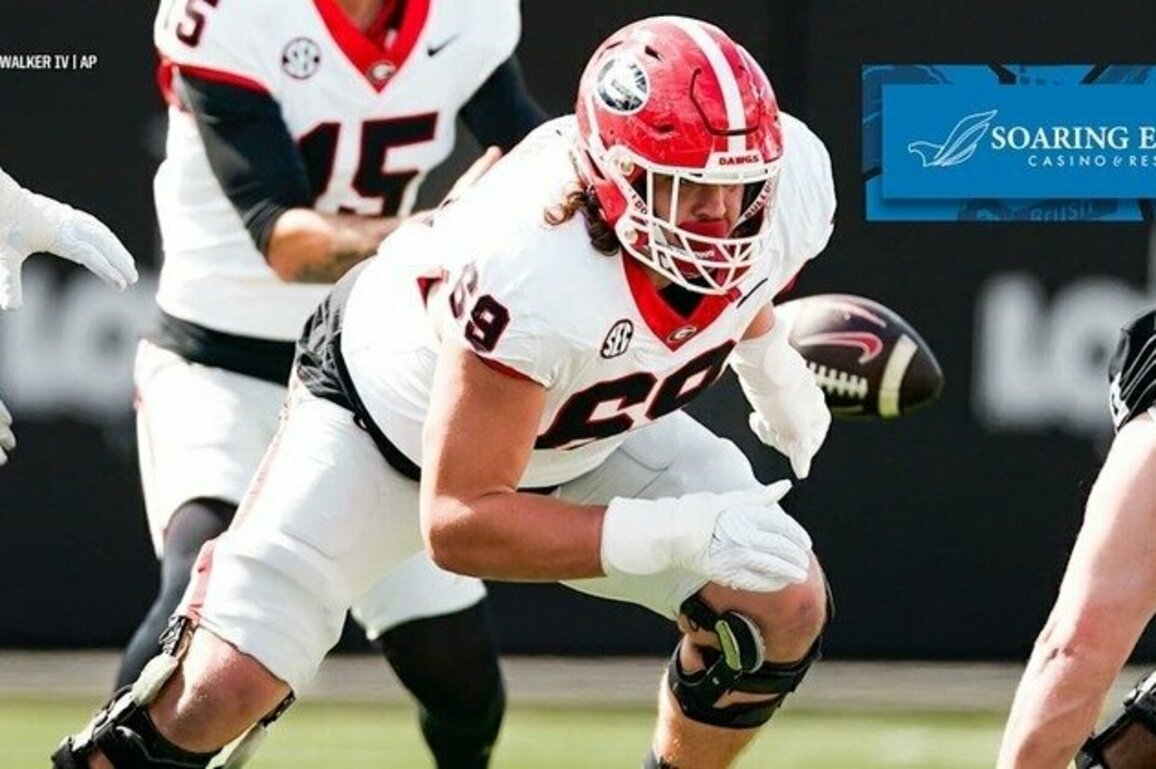 Lions trade up, draft offensive lineman Tate Ratledge