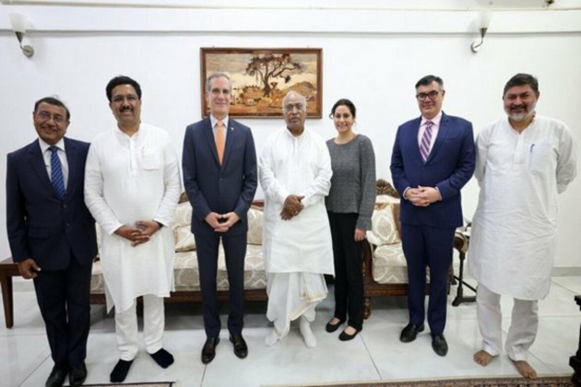 Mallikarjun Kharge meets with US Ambassador, praises partnership strategic between the countries