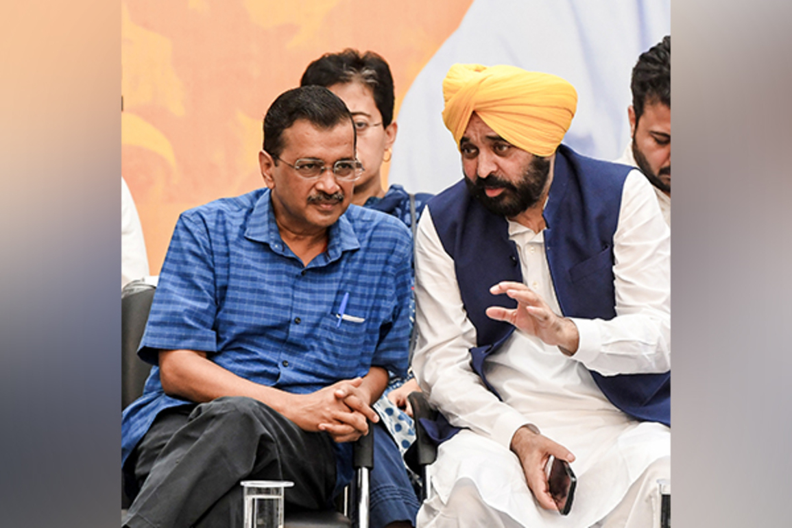 Punjab CM Bhagwant Mann wishes AAP convenor Arvind Kejriwal on his birthday