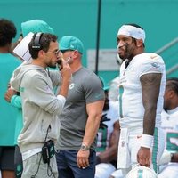 Dolphins coach on potential QB change: 'Everything is on the table'