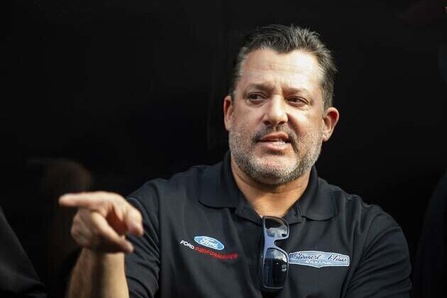 Tony Stewart to compete in Trucks opener at Daytona