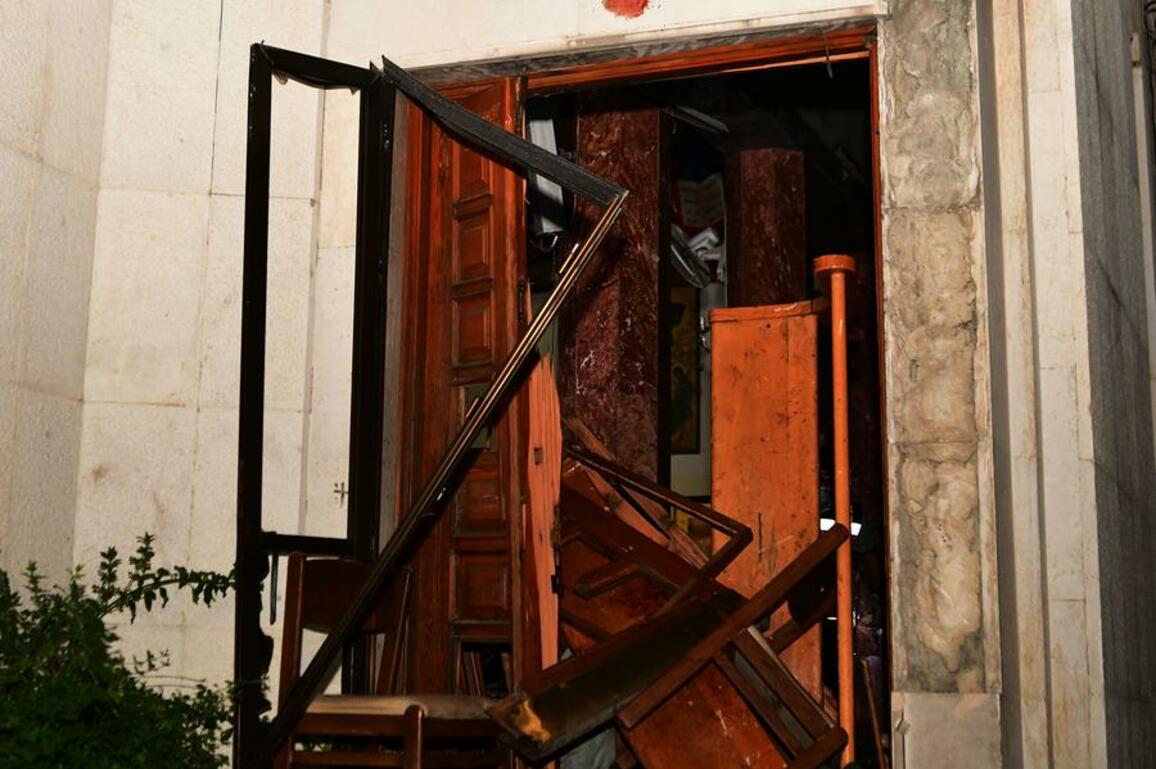 Roundup: 22 killed in deadliest suicide bombing in years at Damascus church