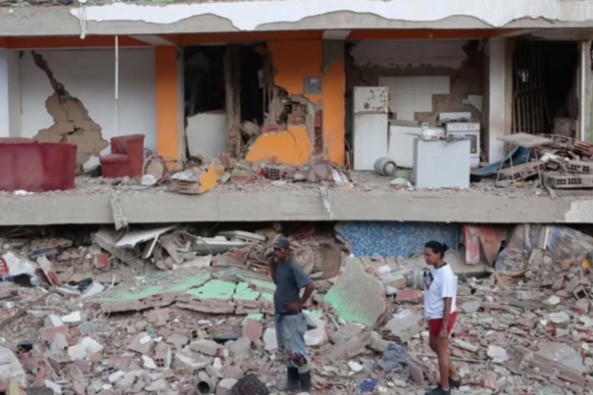 Thousands feared dead in 2 major earthquakes that hit Venezuela