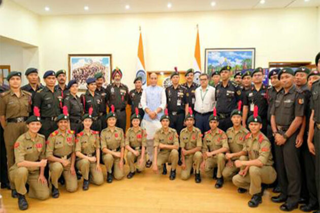 Defence Minister Rajnath Singh felicitates NCC Mount Everest expedition team after their successful summit