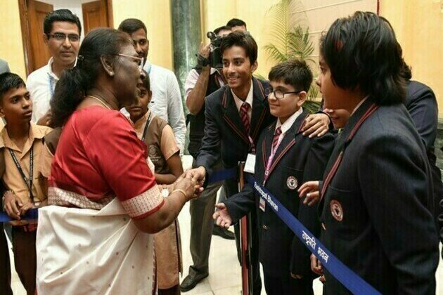 2023 Opened with Sapphire Learners Pledging to Recapitulate Social Responsibility