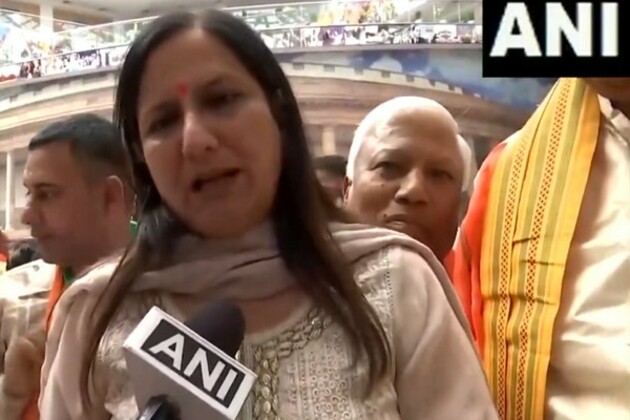 "Govt bringing transparent Bill": BJP MP Kamaljeet Sehrawat hits back at Owaisi