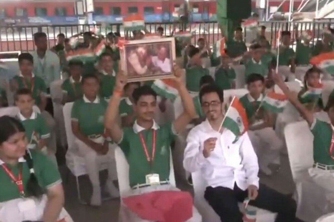 Excited school students gather at Katra to welcome PM Modi ahead of Vande Bharat flag off