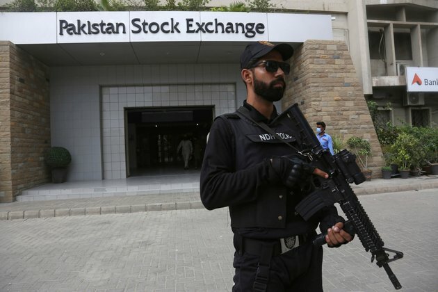 Pakistani PM Blames India for Militant Raid on Stock Exchange