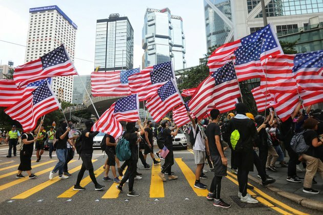 Hong Kong Tells US to Stay Out; Students Form Protest Chains