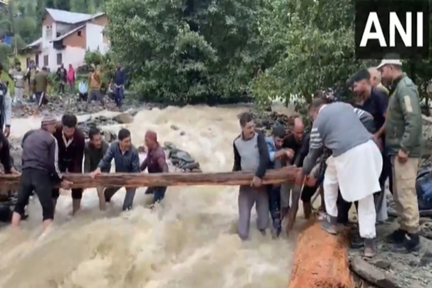 Torrential rains, landslides devastate J-K: Schools shut in Jammu, highways blocked, army rescues people