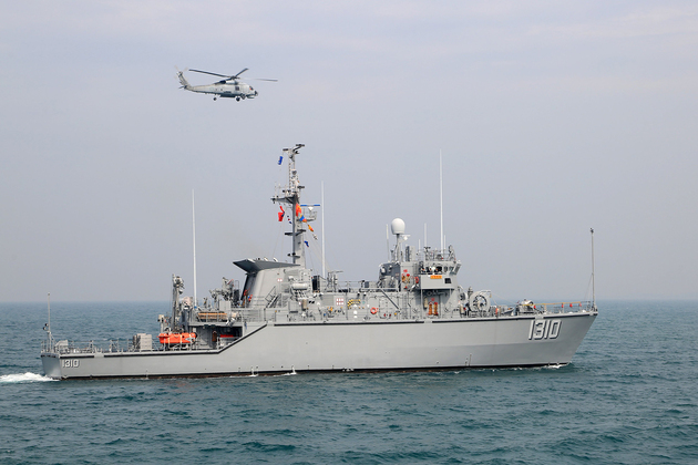 Taiwan coast guard intercepts Chinese vessels near Dongsha Island