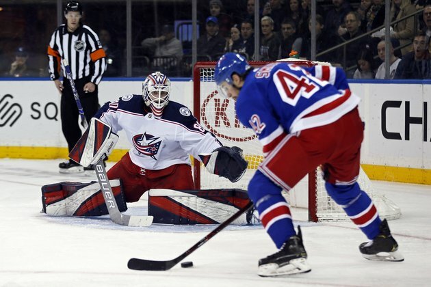 Bjorkstand scores late to lift Blue Jackets over Rangers