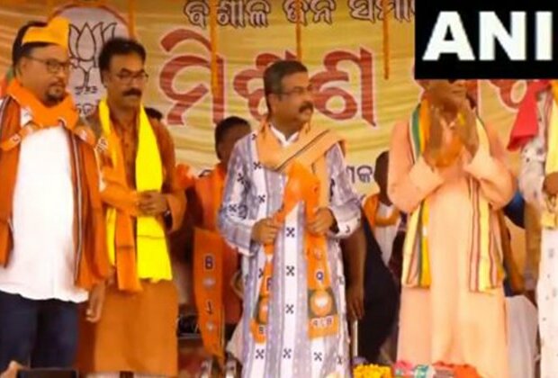 Several BJD leaders, their supporters join BJP amid Lok Sabha elections