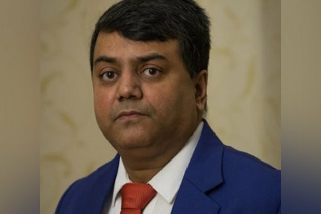 Better for RBI to allow rupee to depreciate a bit, finding its natural balance: SBI report