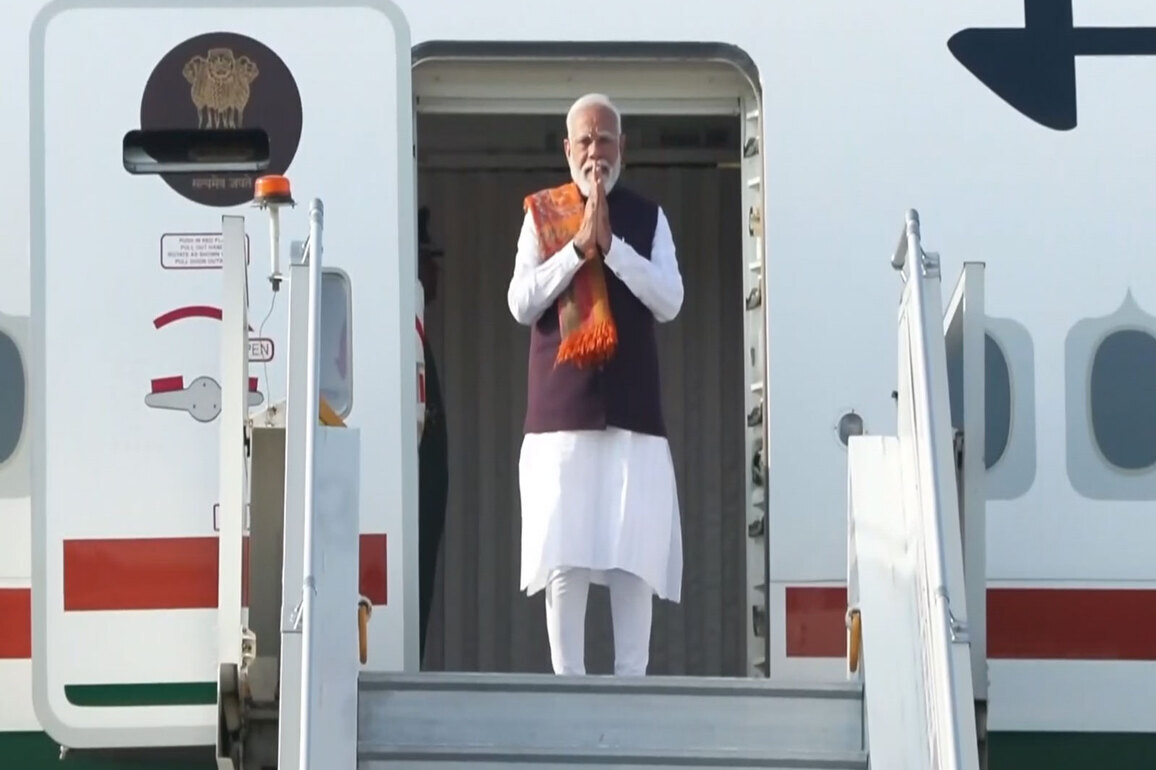"Aim to deepen our defence and security ties," PM Modi says on Malaysia visit