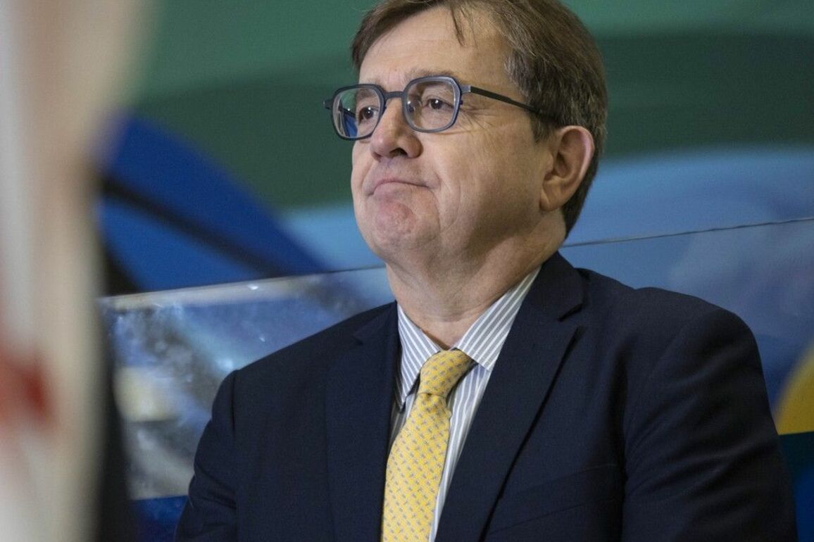 Federal minister says oilpatch 'looking to profit' from trade woes