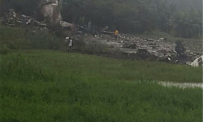 At least 41 killed in South Sudan plane crash At least 41 killed in South Sudan plane crash