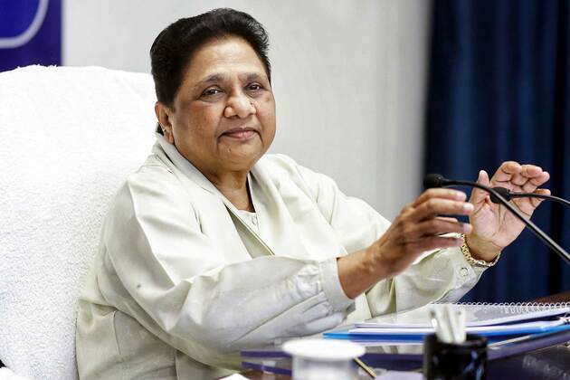BSP chief Mayawati calls for high constitutional offices to "remain more conscious of their duties" while extending 80th Independence Day greetings