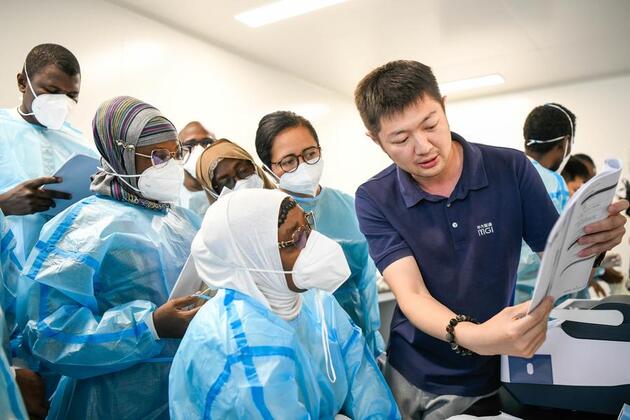 (Hello Africa) African experts gain genome sequencing skills through China-supported training
