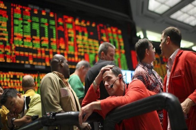 U.S. stock markets reverse gains as oil crisis reverberates