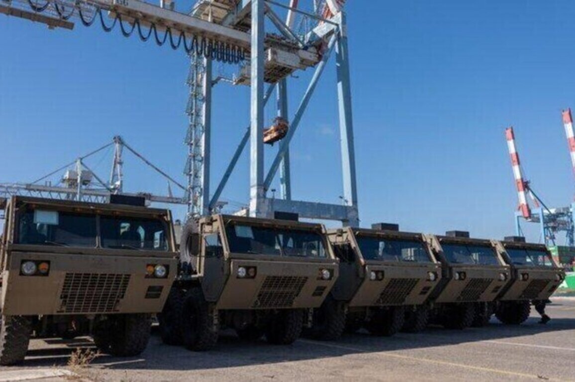 US ships tons of munitions and hardware to Israel