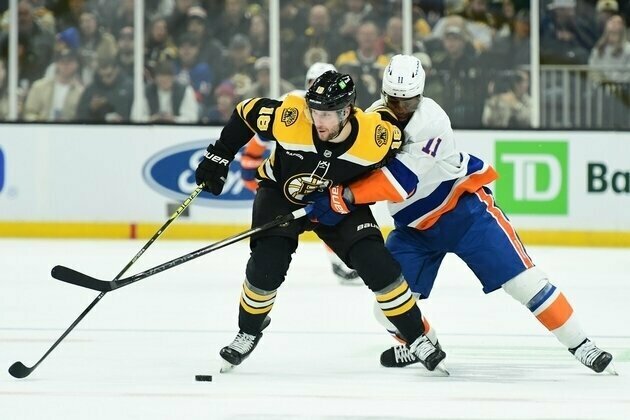 Bruins look to regain 'mojo' against visiting Islanders