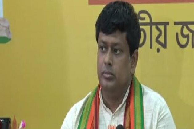 Abhishek Banerjee should have Yatra across country