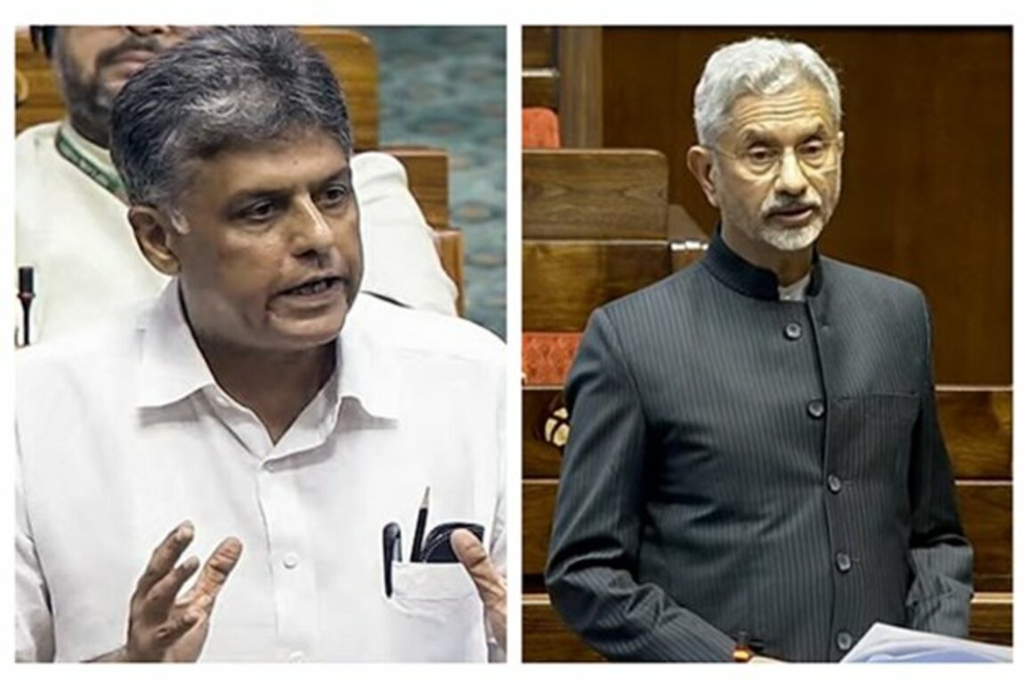 "Sounded more like mid-level official of...": Congress' Manish Tewari slams Jaishankar's statement on deportations from US