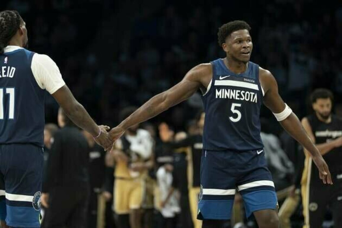 Wolves grab big lead, fend off Wizards' 2nd-half rally