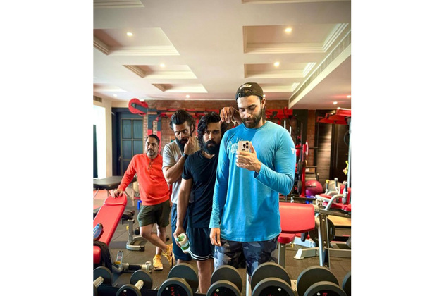 Sai Durgha Tej posts "Weekend grind" pic with Ram Charan, Varun Tej