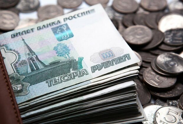 Ruble rules trade with Central Asian ally Putin