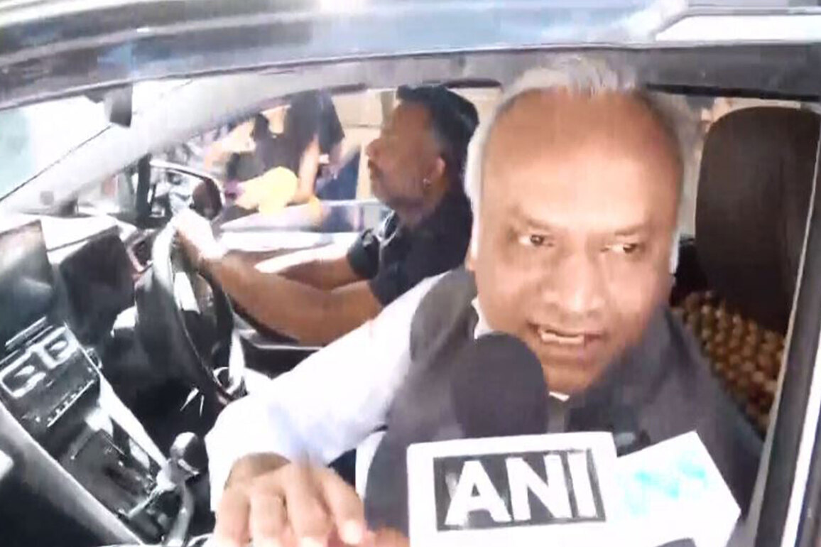 Congress stands by BK Hariprasad; CM to decide portfolios, says Karnataka Minister Priyank Kharge