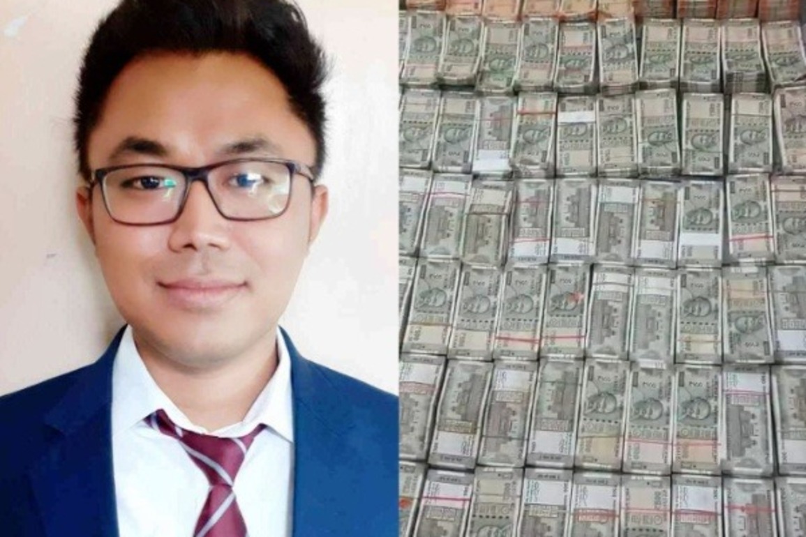 IAS officer caught accepting bribe of Rs 10 lakh in Odisha