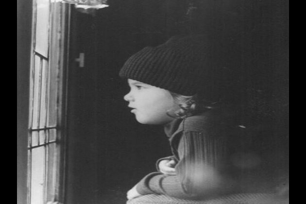Jennifer Aniston shares adorable throwback 'beanie baby' photo