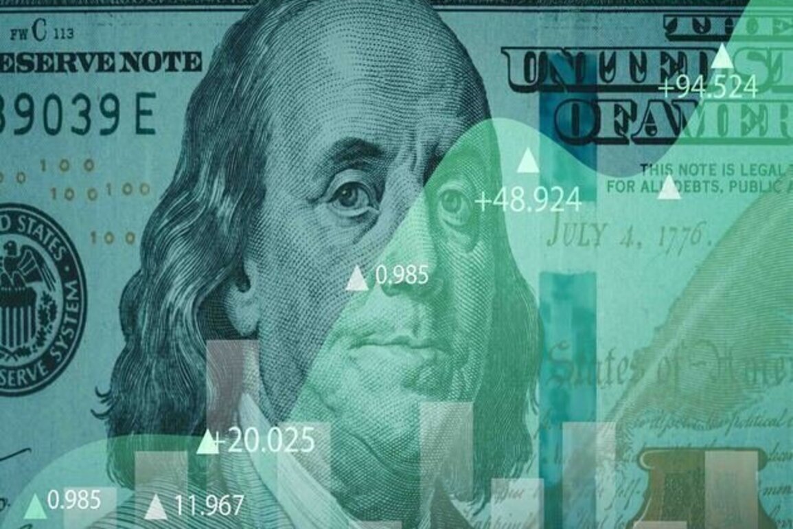 Dollar hits one-week high